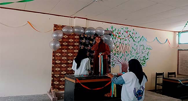 Lomba mendekorasi Kelas pada hari guru